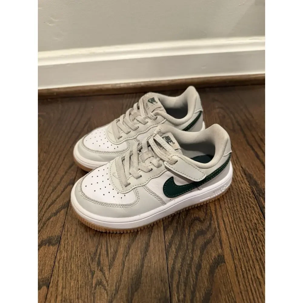 Nike Air Force One White green Little Kids Size 10.5c $90